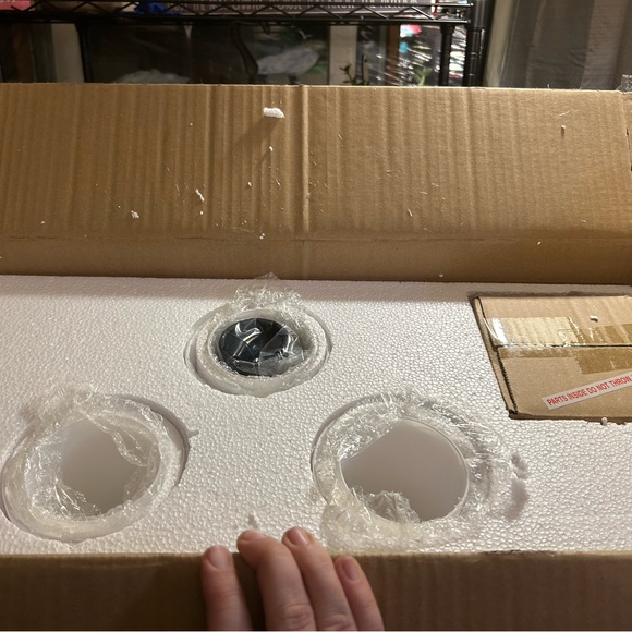 Chandelier pendant lighting - Picture 3 of 4